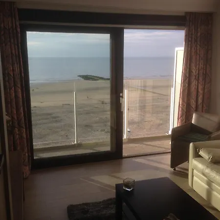 With Sea View *